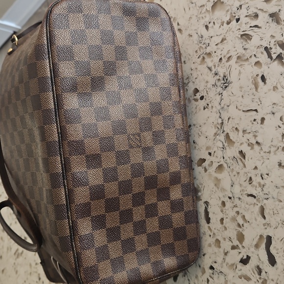 Louis Vuitton Damier Ebene Neverfull - Picture 4 of 16